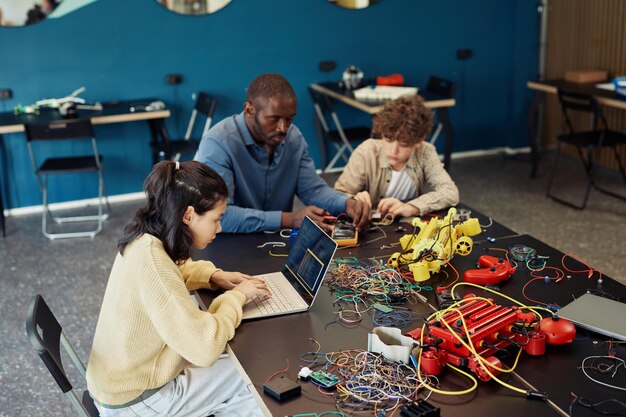 Federal Education Budget 2025: Impact on STEM Programs