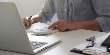 Navigating Cryptocurrency Taxes: A 2025 Guide to IRS Guidelines - Cover Image